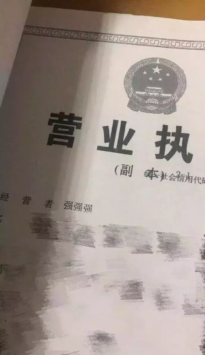 相亲的自我介绍幽默（相亲的自我介绍幽默文案简短）