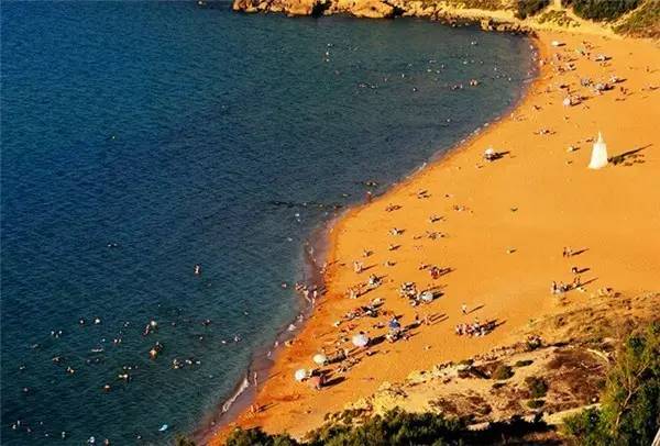 世界上最美的12种颜色的沙滩（你最钟爱哪一种）